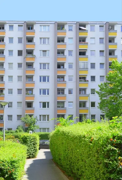 4 Zimmer in der Gropiusstadt — photo 1